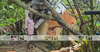 কালবৈশাখি ঝড়ে লণ্ডভণ্ড বিদ্যুৎ-ব্যবস্থা, মৌলভীবাজারের তিন ইউনিয়নে ব্যাপক ক্ষয়ক্ষতি